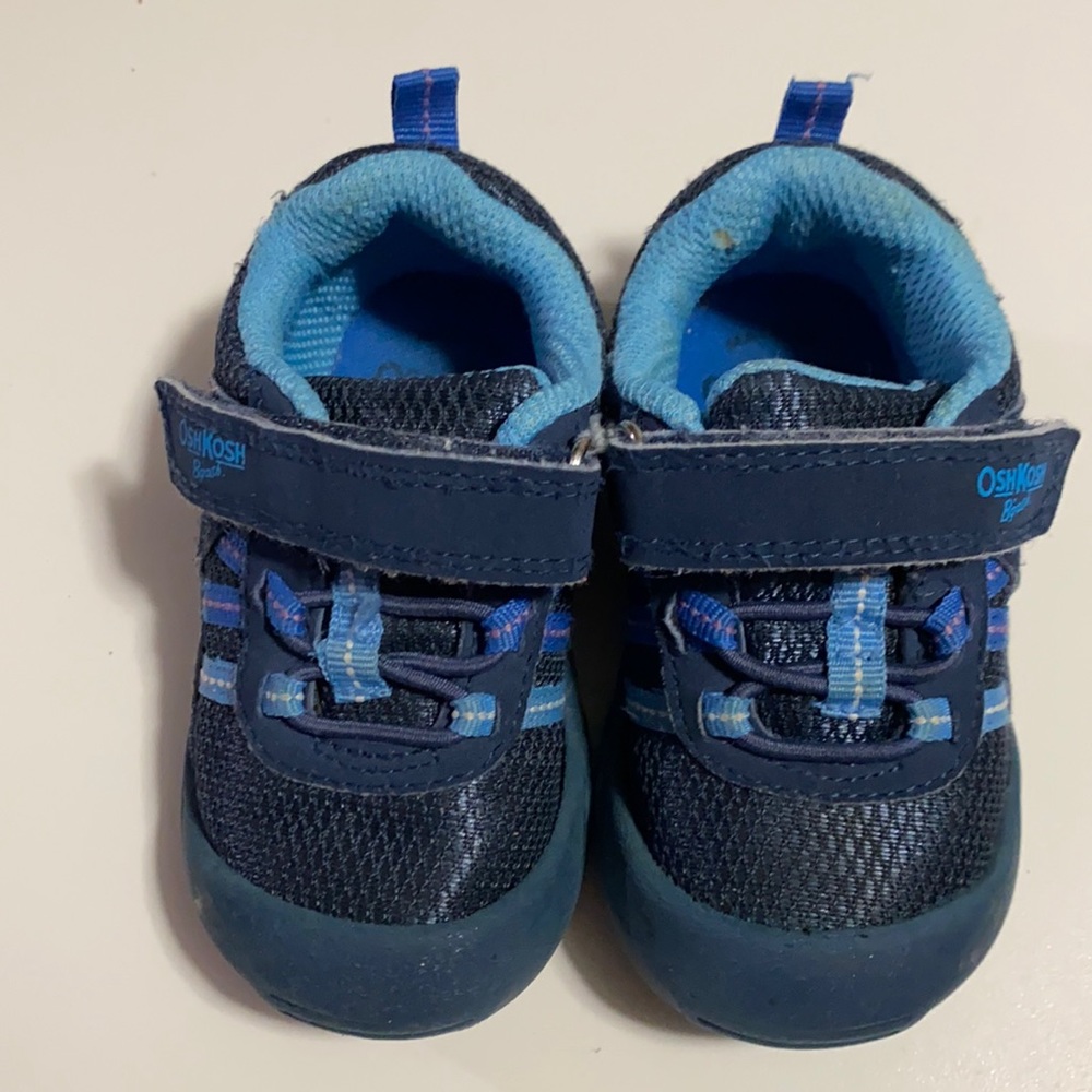 Osh Gosh shoes